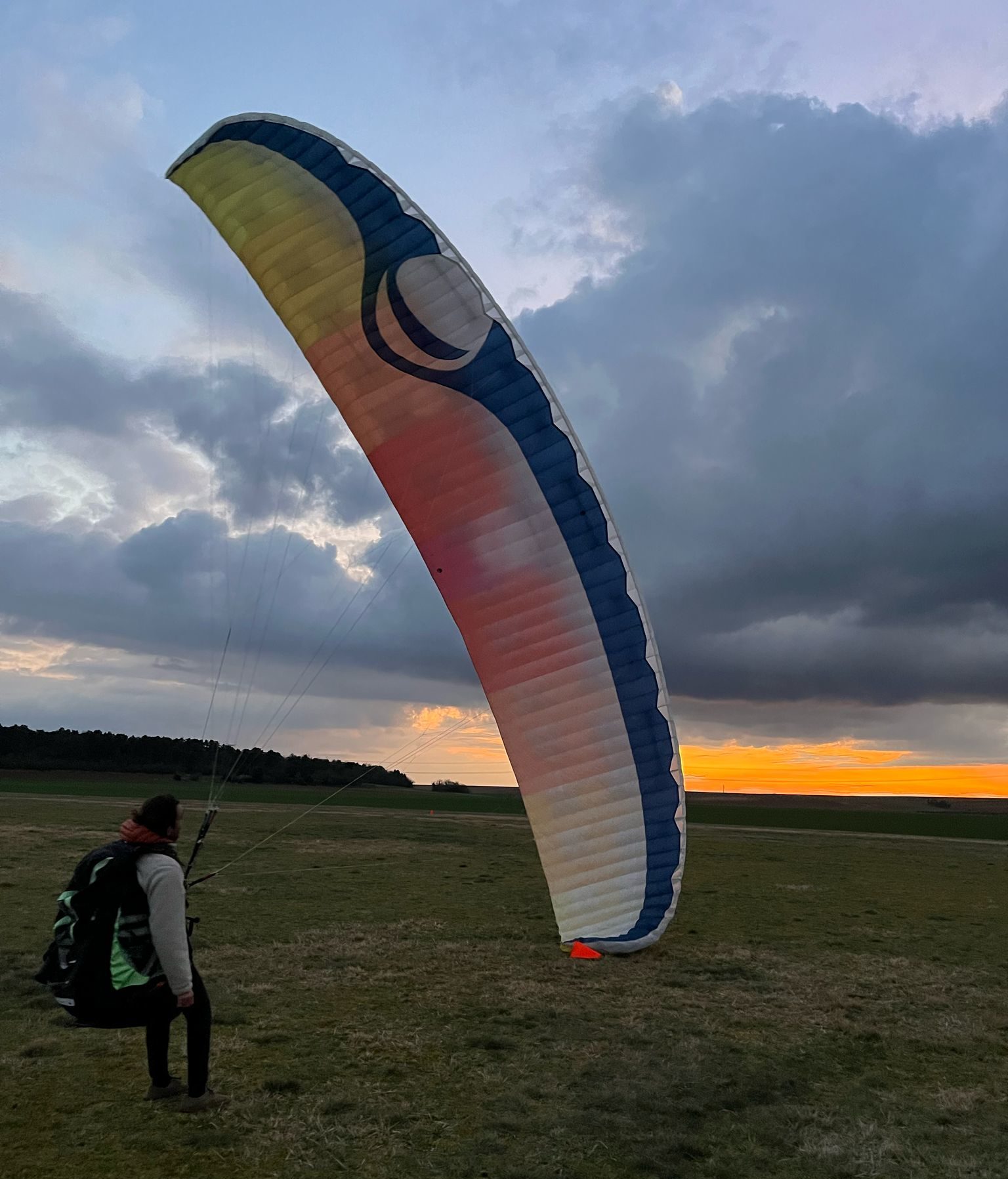 Séance de gonflage au coucher du soleil